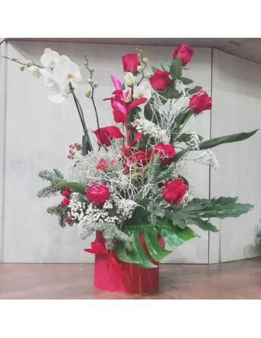 Composizione Natalizia rose rosse