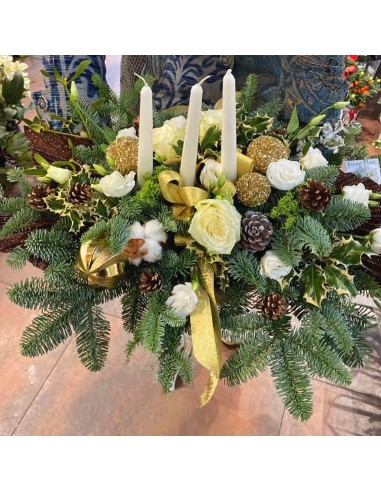 Centrotavola Natalizio con Elementi Naturali