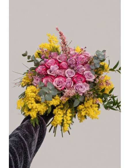 Rose e mimosa